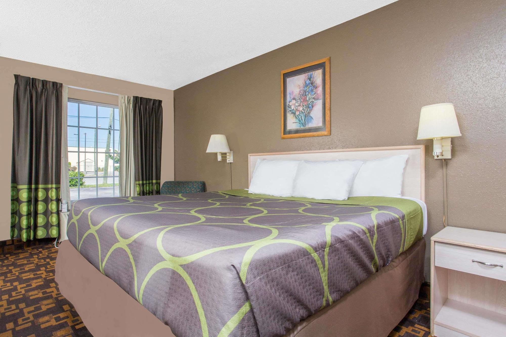 Super 8 By Wyndham Antioch/nashville South East
